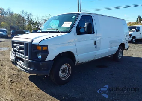 2010 Ford E-150 Commercial/Recreational z USA, uszkodzony, nr VIN 1FTNE1EW9ADA91774